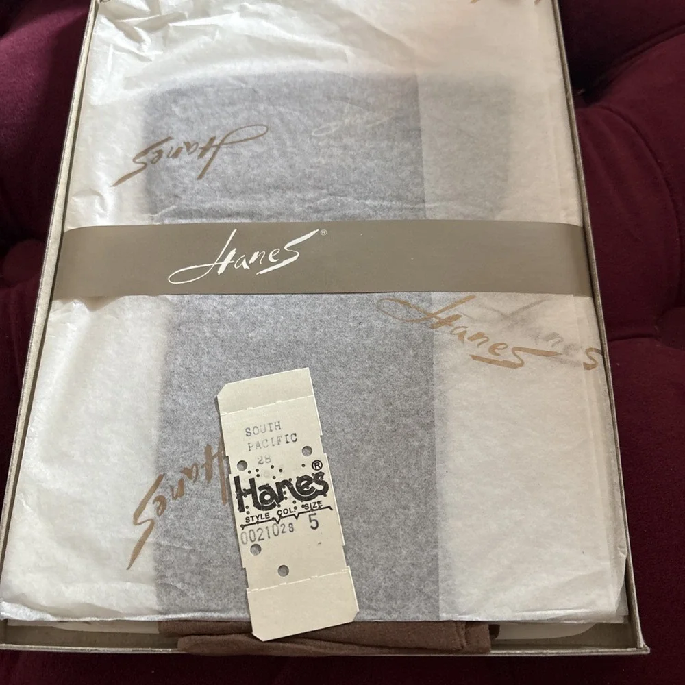 Vintage Hanes Garter Stockings SOUTH PACIFIC Long Cantrece 210 Box 3Pr NOS New